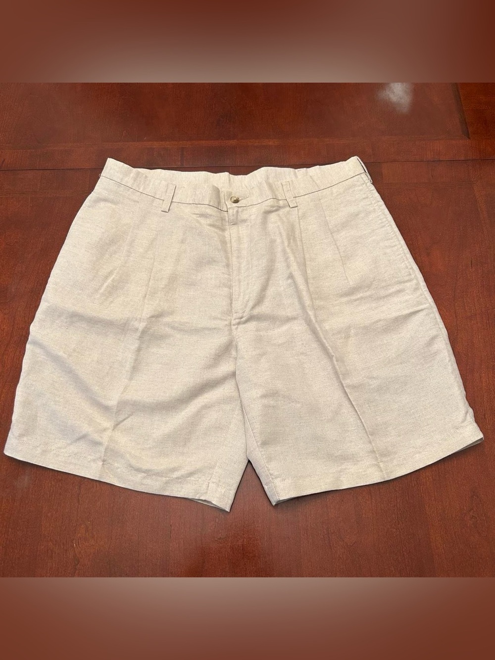 Roundtree & Yorke Light Beige Tailored Flat-Front Shorts Linen/Ctn Blend